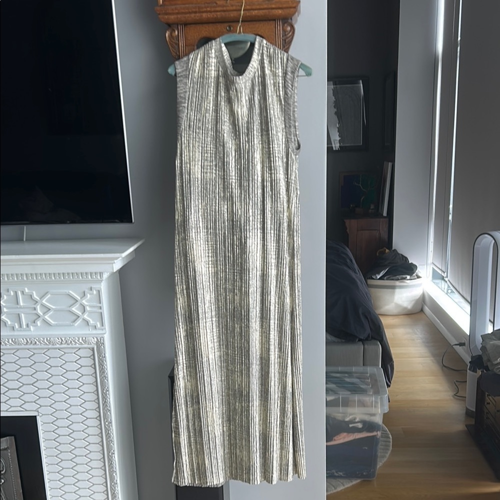 ANTHROPOLOGIE AKEMI + KIN Women's Gold/Silver Metallic Sleeveless Corrina Dress